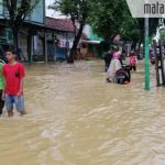 Banjir di Blega Belum Surut, Lalin Macet