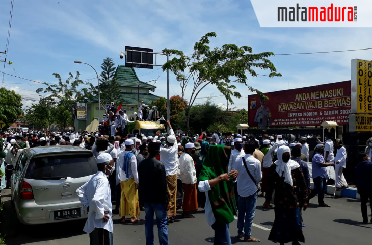 Forum Umat Islam Bersatu (FUIB) Sampang