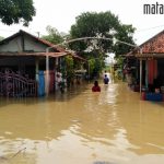 Tak Mampu Tampung Air Hujan, Sungai di Pamekasan Rendam Ratusan Rumah