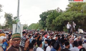 Ribuan Massa Berkerumun di Bangkalan, Apakah Kapolres Bisa Dipidana?