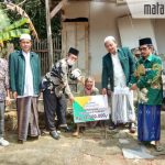 Nenek Buwat Dapat Bantuan Bedah Rumah dari Basnaz Sampang