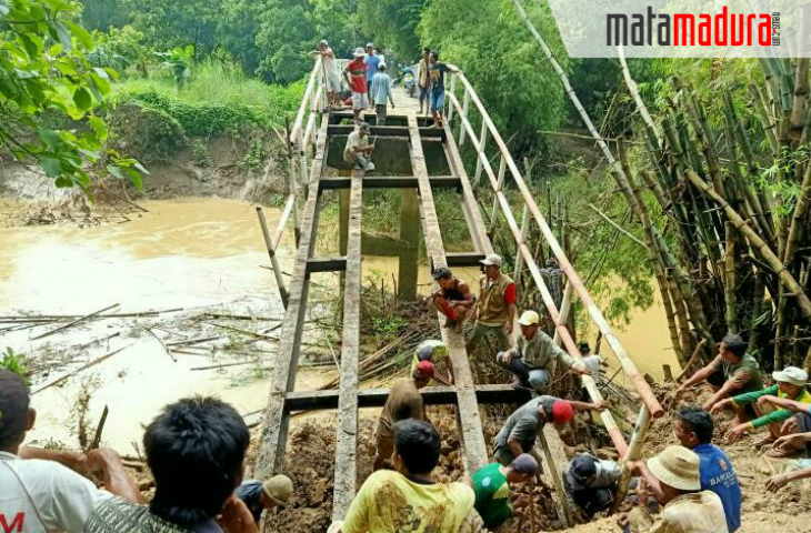 Jembatan Ambruk