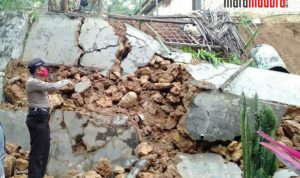 Longsor di Pamekasan Ancam Pemukiman Warga