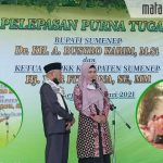 Disambut Pantun, Dilepas dengan Puisi