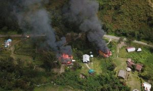 Ojek Ditembak KKB, Helikopter Dibakar