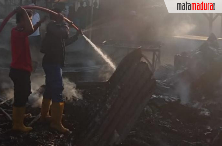 Kios Pasar Torjun Sampang Terbakar