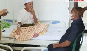 Budayawan Nasional D Zawawi Imron Dirawat di RSUD Sumenep