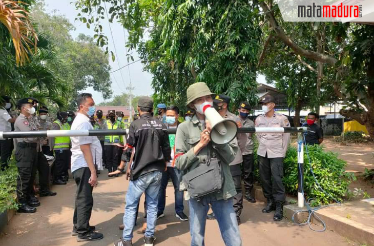 Bupati Ra Latif Dinilai Gagal Urus Sampah d