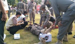 Kelelahan dan Belum Sarapan, Satpol PP Sumenep Jatuh Pingsan Saat Upacara Agustusan