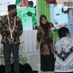 Ketika Panggilan Guru Harus Diperbupkan