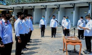 Lantik 7 Pejabat di Makam Ronggosukowati, Bupati Pamekasan: Jangan Main-main