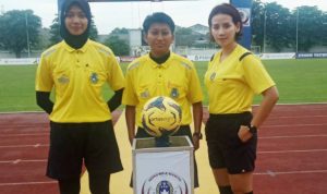 Mengenal Tiga Wasit Sepakbola Wanita Piala Gubenur Jatim 2021