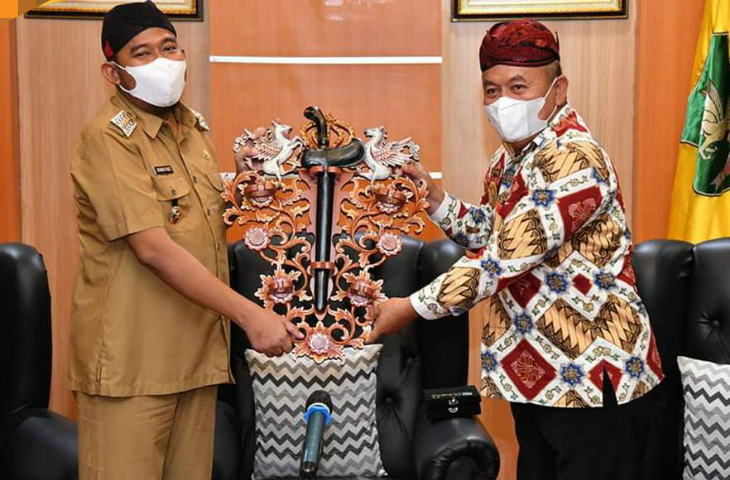 Pemkot Pekalongan Belajar Pembentukan Tenaga Ahli ke Pemkab Sumenep