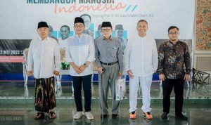 Dahlan Iskan Sarasehan Pendidikan di Pamekasan: Kiai Asep Sosok yang Layak Diteladani