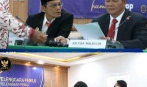 Melawan Anggota KPU Bangkalan, Seperti Lonceng Jelang Politik 2024