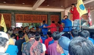 Pungli Berkedok Seragam Sekolah, Aktivis Bangkalan Demo Pemkab