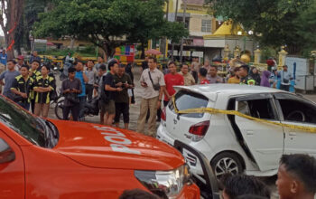 Mobil Terbakar