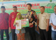 BPRS Bhakti Sumekar Jemput Bola Salurkan BLT Desa, Kades: Ini Layak Diapresiasi!