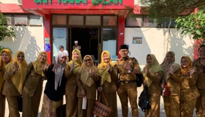 BUNGA EMAS Hadir di Guluk-Guluk, Bu Kadis Mengawal Langsung Mutu Pelayanan Puskesmas