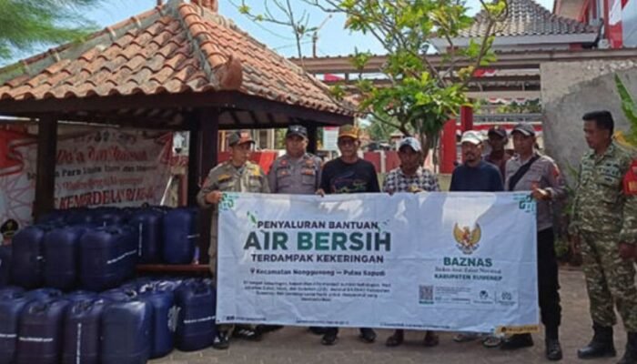 Krisis Air Bersih Landa Pulau Sapudi, Pemkab Sumenep dan Baznas Salurkan Bantuan