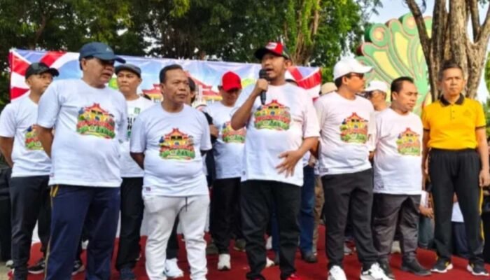 DPRD Sumenep Gelar Jalan Sehat Politik, Ribuan Warga Ikut